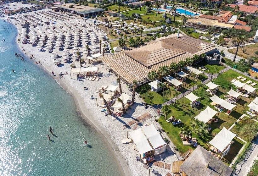 هتل Alaçatı Beach Resort