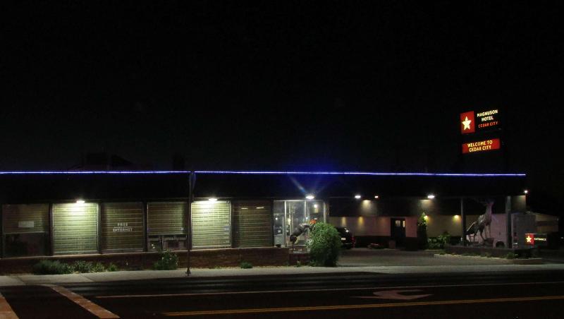 هتل Magnuson  Cedar City