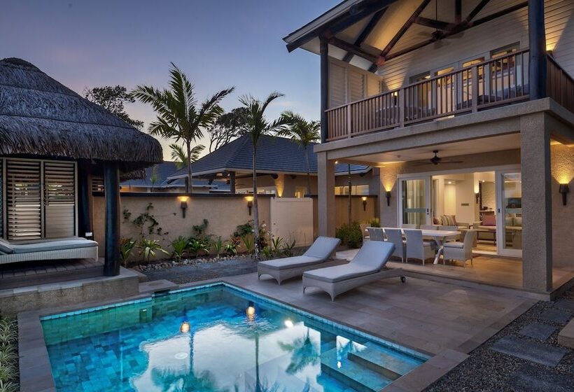 هتل Nanuku Resort Fiji