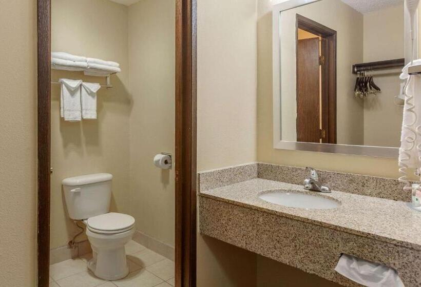 בית מלון כפרי Quality Inn