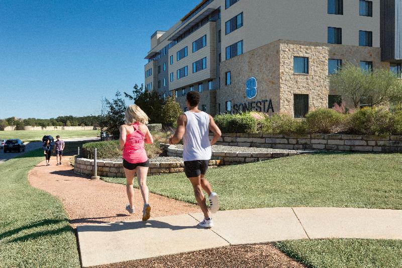 Отель Sonesta Bee Cave Austin Hill Country