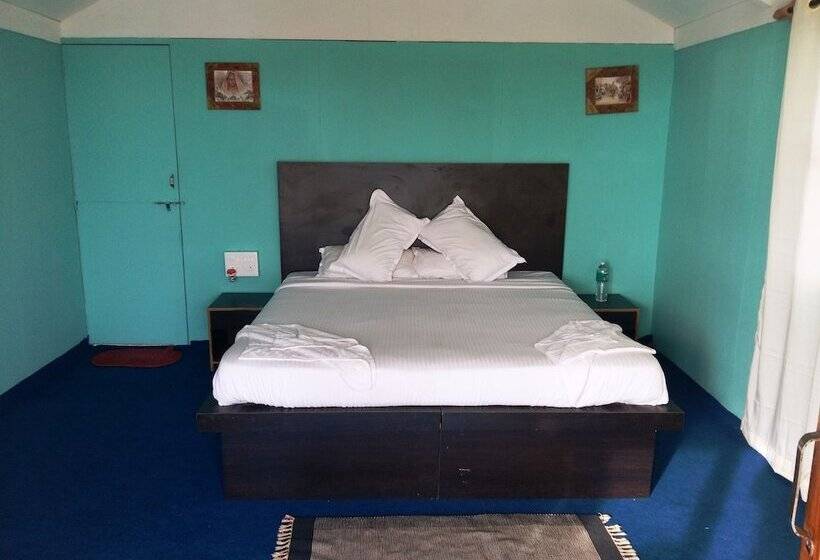 Neptune Point Hill Cottages