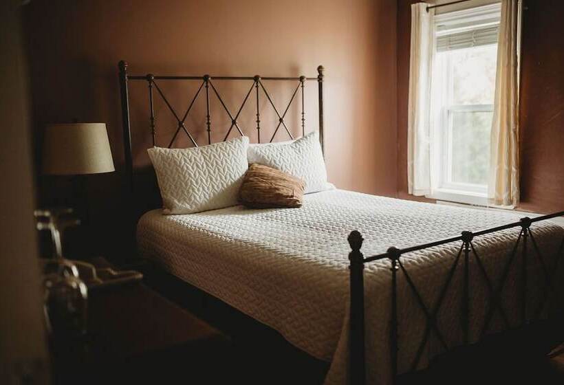 مبيت وإفطار Carriage House Inn Four And A Half Stars