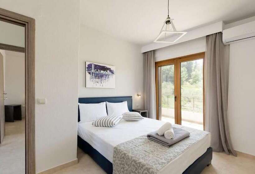 Elani Elaia Villas