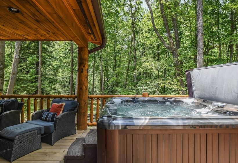 Hemlock Hideaway