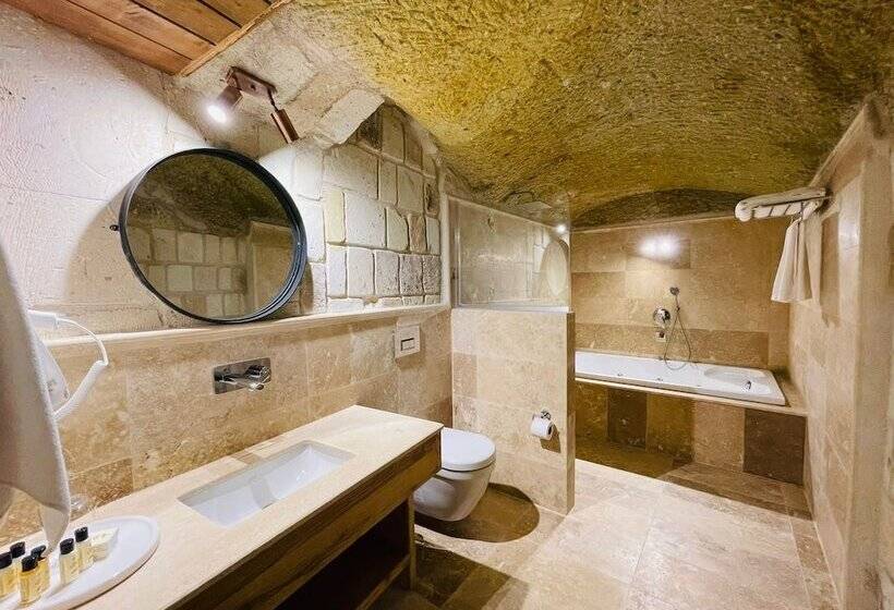 هتل Evanthia Cave Suites