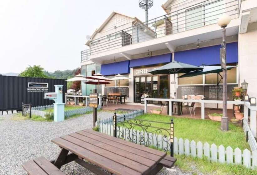 فندق Gapyeong Holiday Caravan Park Pension
