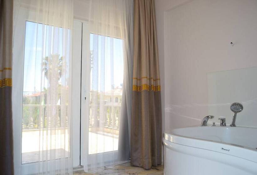 هتل Palmera Beach