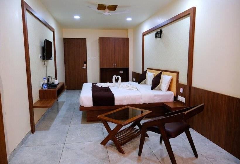 Отель Sai Inn