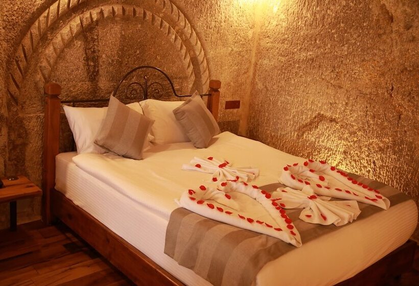 هتل Sarnich Cave Suites