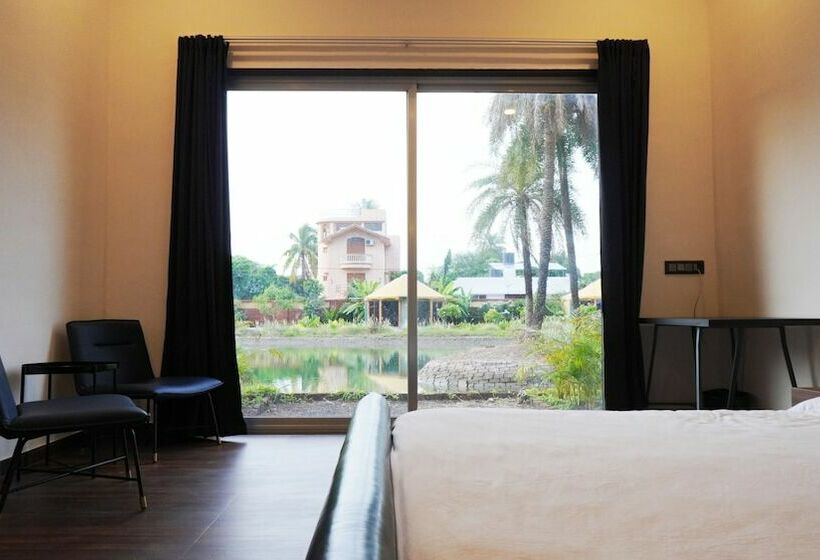 Отель Shanti Resorts