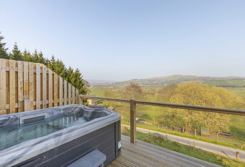 فندق Throstle Nest Farm Lodges