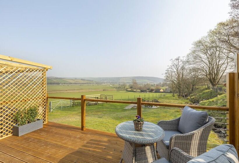 فندق Throstle Nest Farm Lodges