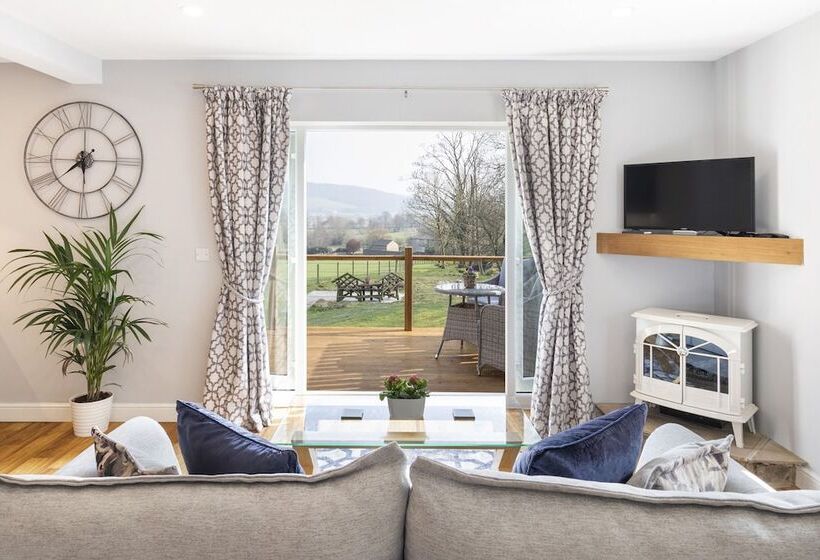 فندق Throstle Nest Farm Lodges