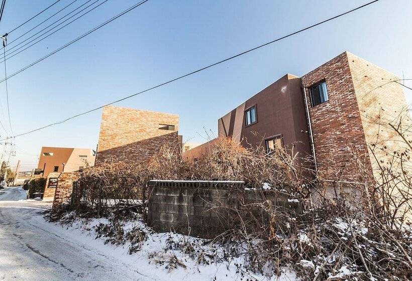 Icheon Oworld Motel