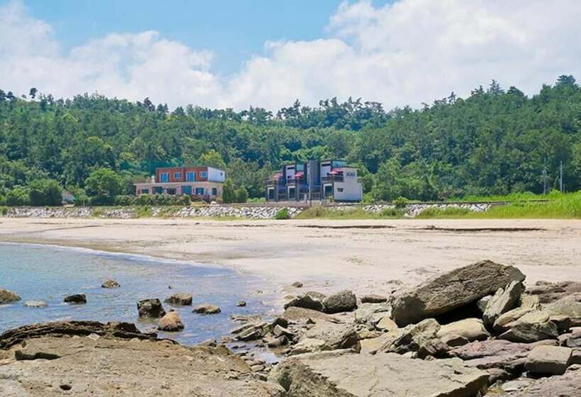 Namhae South Marine Spa Pension