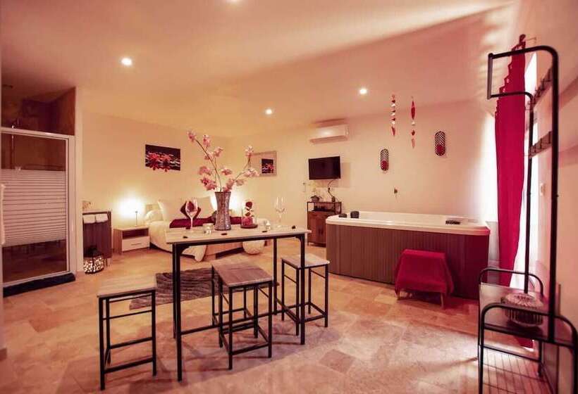 بنسيون Gites Spa De Charme L Etoile Spa