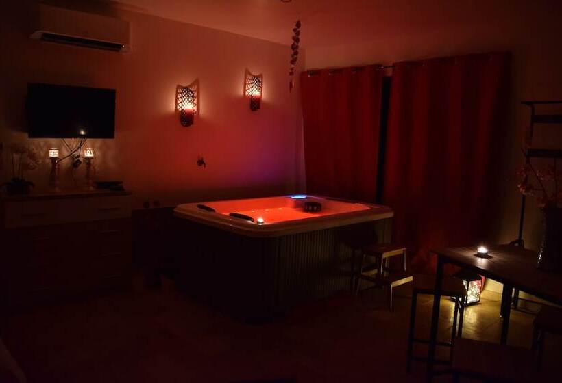 بنسيون Gites Spa De Charme L Etoile Spa