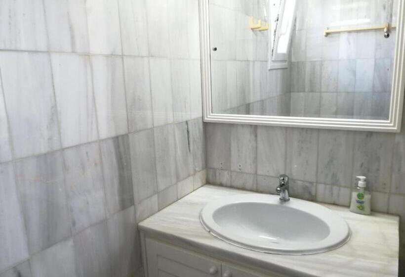 پانسیون She Mykonos  Luxury Apartments