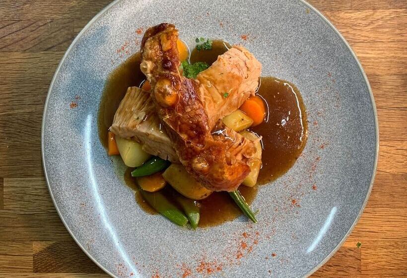 بنسيون The Modbury Inn