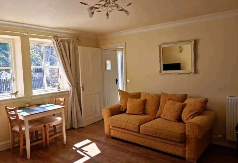 إقامة Millstone Cottage Archiestown