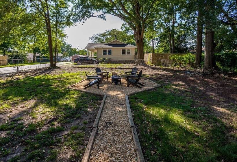 اقامتگاه Unique Mid Century Home Near Atl Airport
