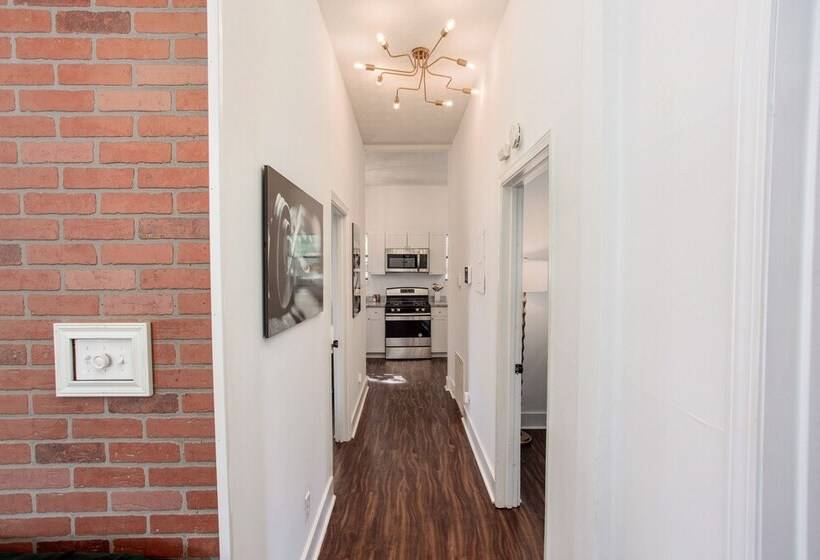 اقامتگاه Unique Mid Century Home Near Atl Airport
