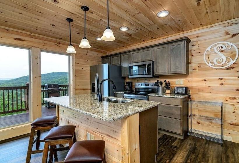 Sunset Vista   4 Bedrooms, 4 Baths, Sleeps 12 4 Cabin By Redawning