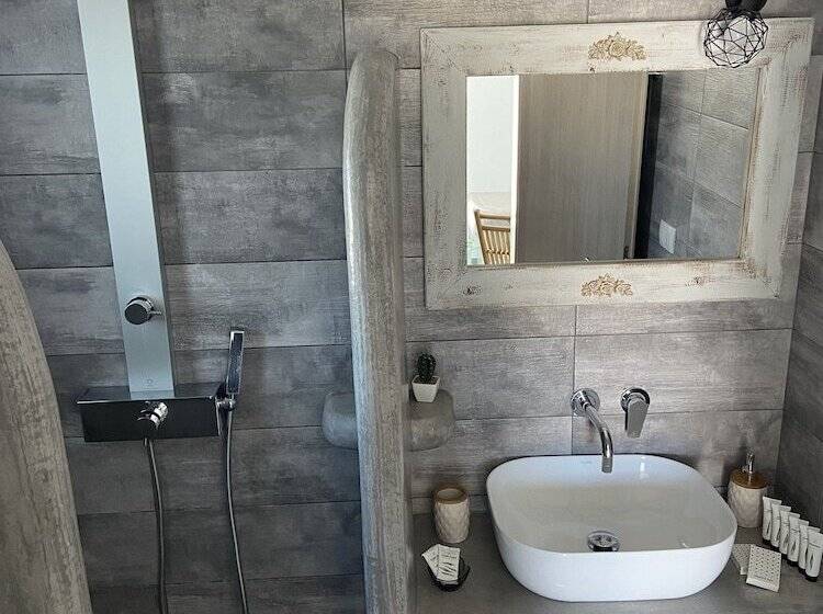 Aeron Suites