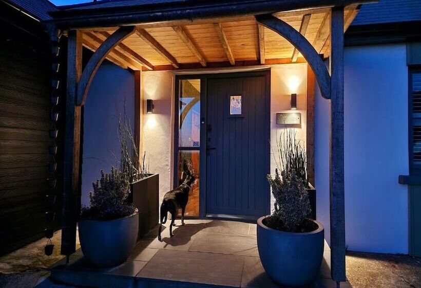مبيت وإفطار Moorview House