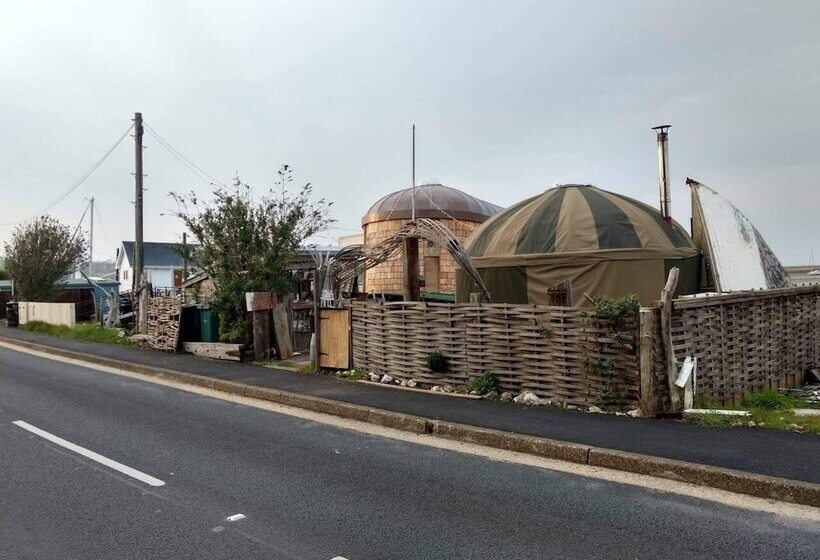 Bembridge Harbour Yurt   Log Burner   Wifi