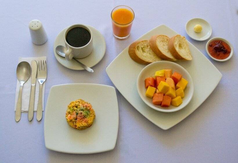 هتل Ayenda De Las Mercedes