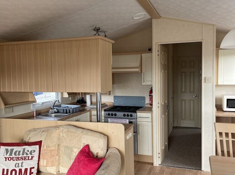 فندق Beautiful 2 Bed Static Caravan