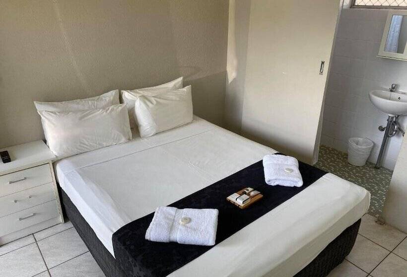 בית מלון כפרי Darwin Resort