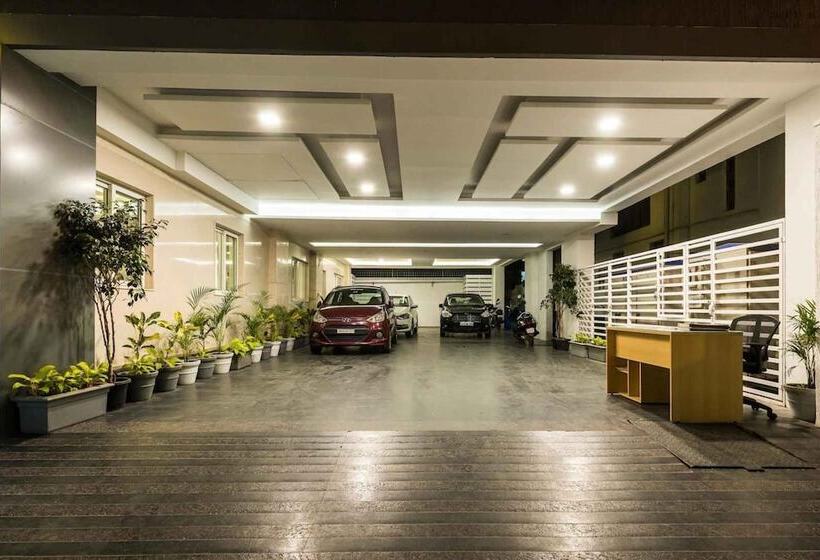 酒店 Dbr Suites