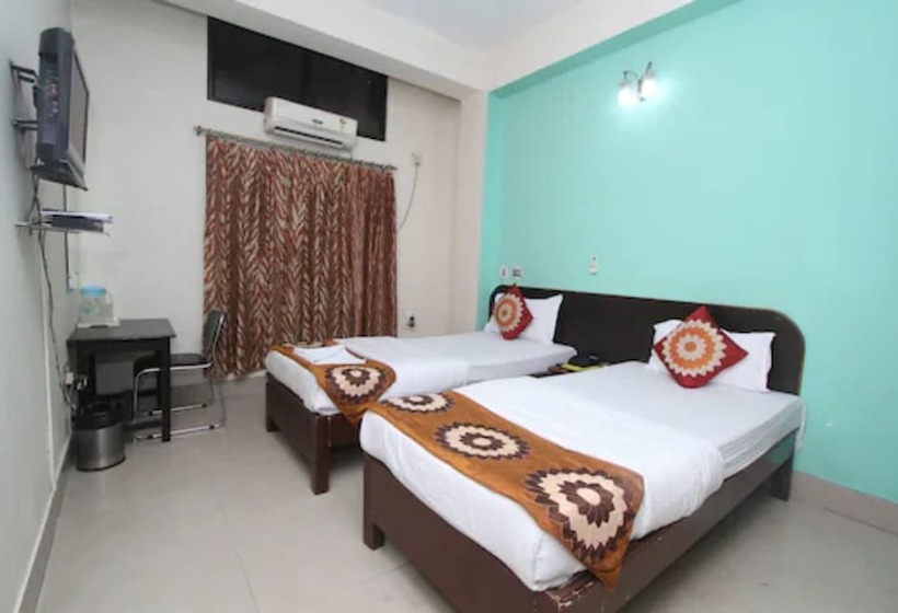 هتل Goroomgo Blue Moon Guest House Guwahati