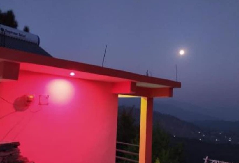호텔 Goroomgo Mangalmurti Himalyan Binsar