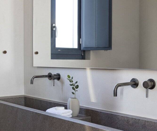 בית מלון כפרי Phos Milos