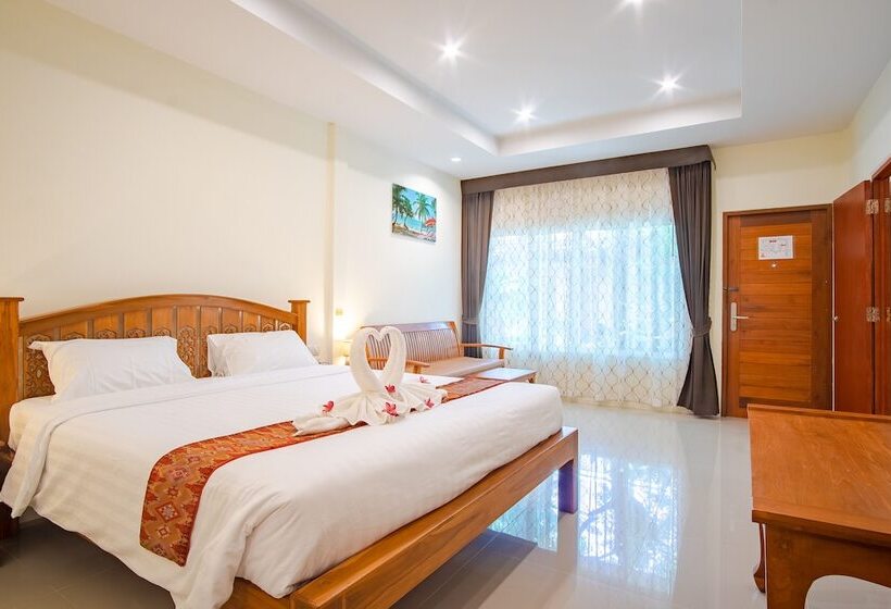 호텔 Prayai Changthai Resort