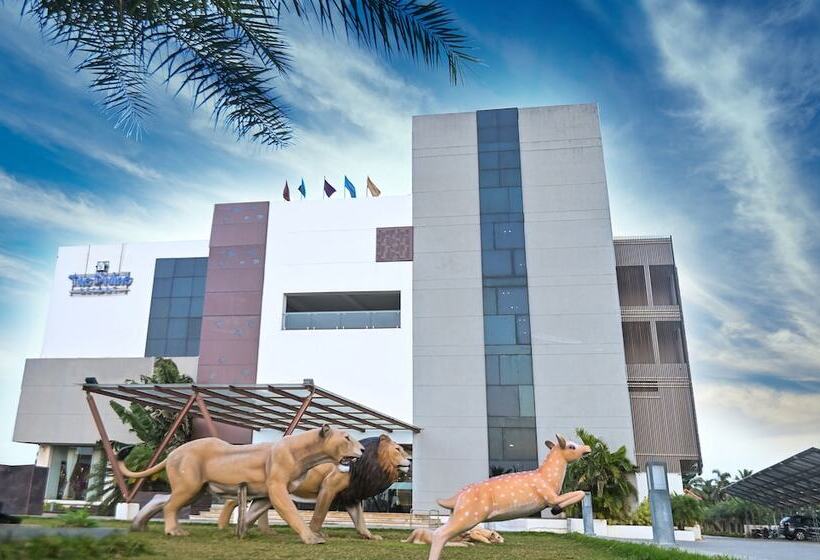 Отель Pride Divine Resort Somnath