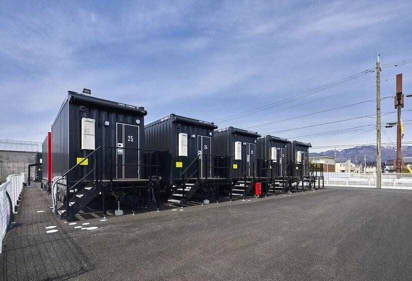 فندق R9 The Yard Tarui