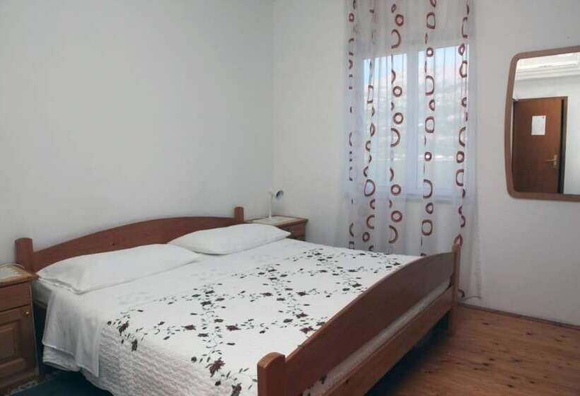 بنسيون Tereza In Center A1