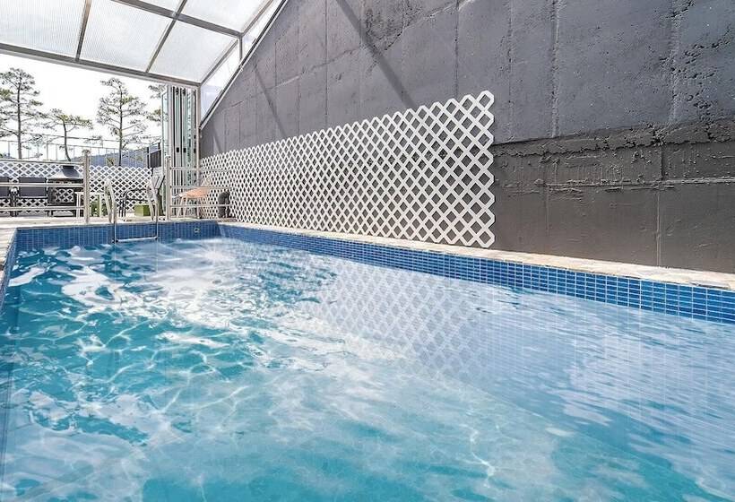 Пансион Chungnam Cheongyang Kongmaea Poolvilla