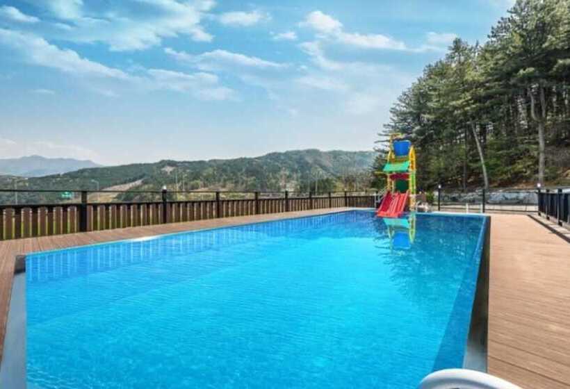 ペンション Gapyeong Dubai Dog Pool Villa