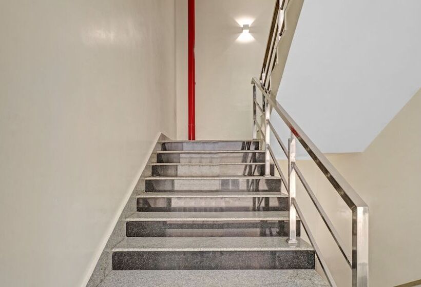 פנסיון Itsy Hotels G Square