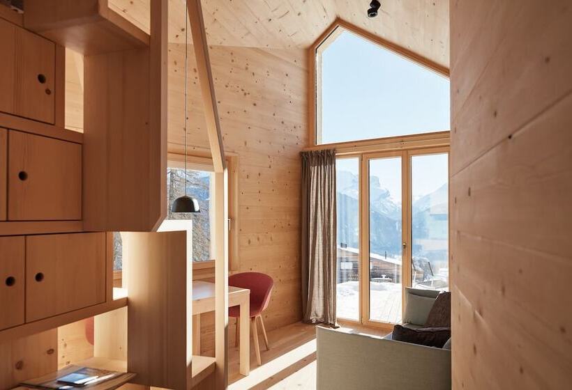 ペンション Pensiun Laresch