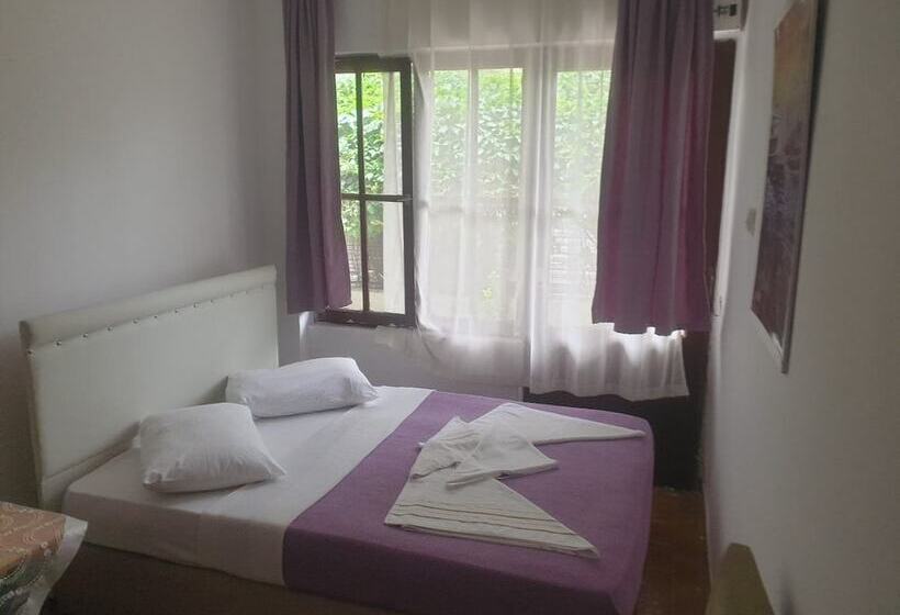 Batı Motel