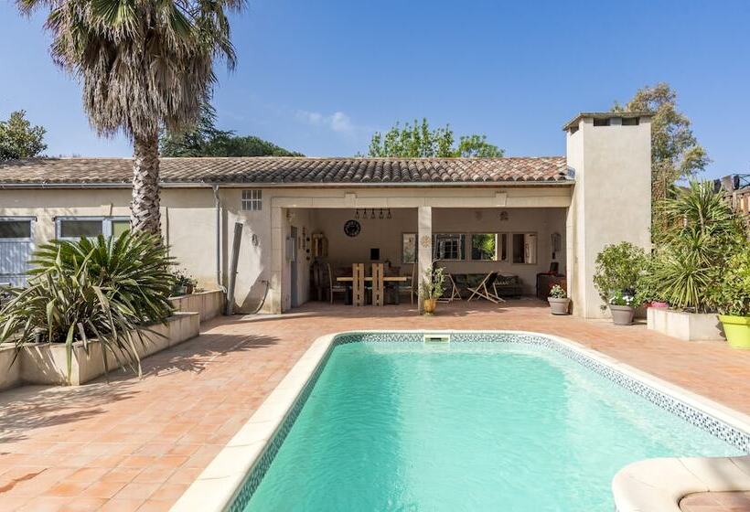 مبيت وإفطار Maison Dix