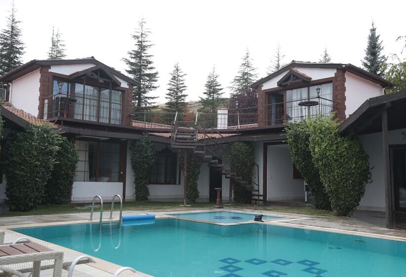 בית מלון כפרי çeli̇k Resort
