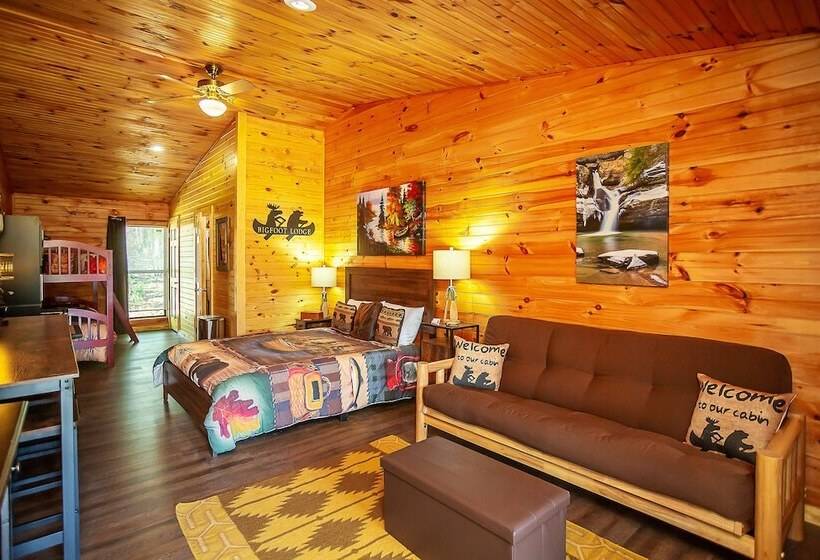 ホテル Bigfoot Lodge Room Two